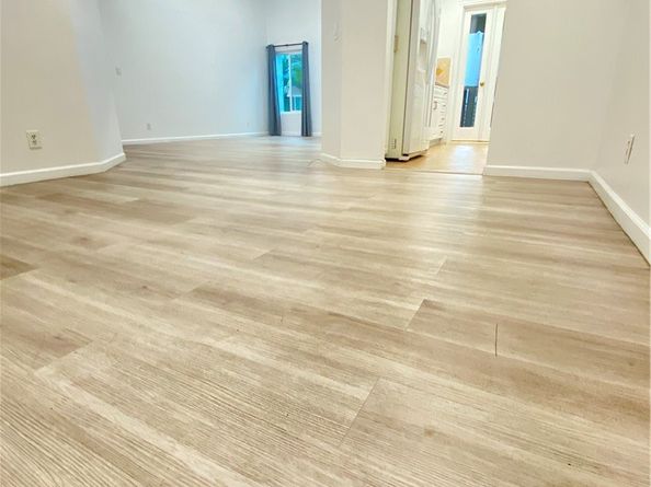 18645 Hatteras Street 278, Tarzana CA 91356