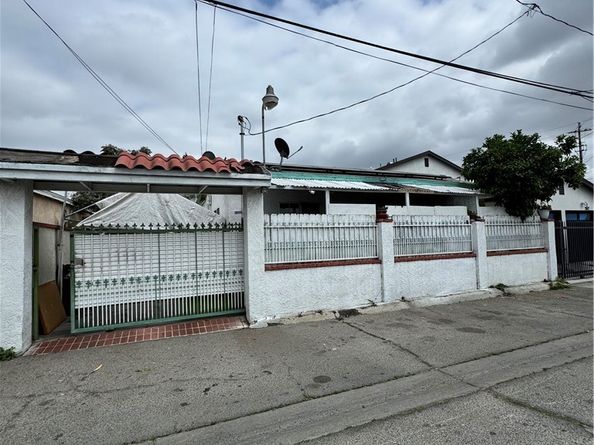 7809 Troost Avenue, North Hollywood CA 91605