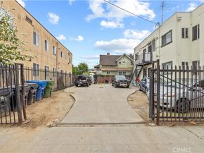 1500 S Hobart Boulevard, Los Angeles CA 90006