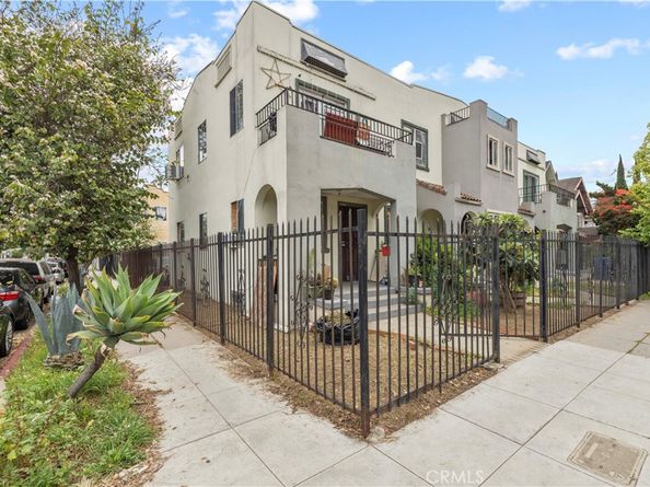1500 S Hobart Boulevard, Los Angeles CA 90006