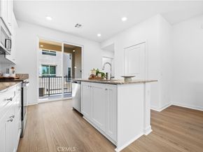 9423 N Sepulveda Blvd 1, North Hills CA 91343