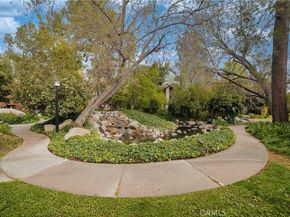 7050 Shoup Avenue 208, Canoga Park CA 91303