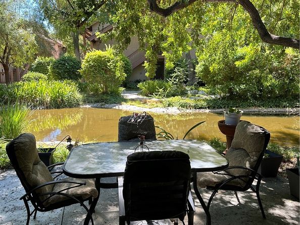 7050 Shoup Avenue 208, Canoga Park CA 91303