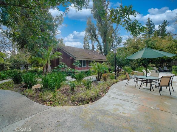 7050 Shoup Avenue 208, Canoga Park CA 91303