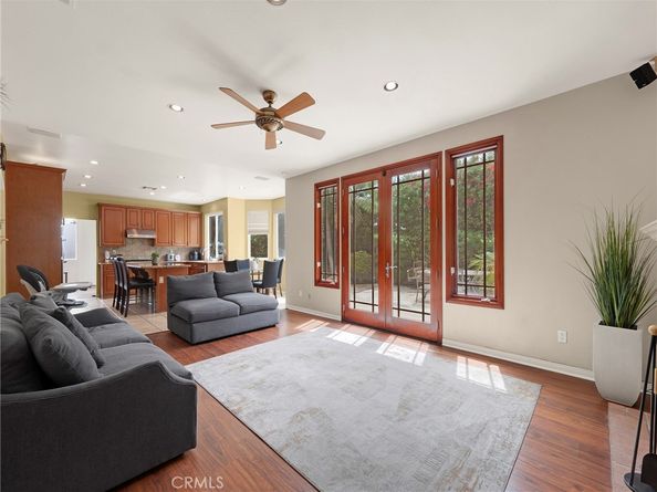 5129 S Chariton Avenue, Ladera Heights CA 90056