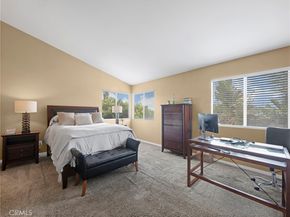 5129 S Chariton Avenue, Ladera Heights CA 90056