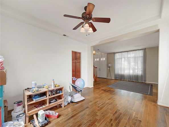 5129 S Chariton Avenue, Ladera Heights CA 90056