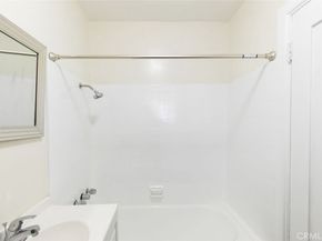 723 N Ridgewood Place, Los Angeles CA 90038