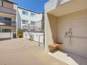 5334 Lindley Avenue 334, Encino CA 91316