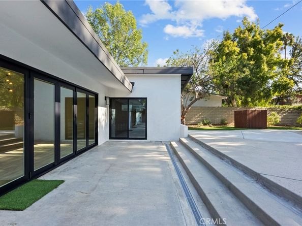 4801 Almidor Avenue, Woodland Hills CA 91364