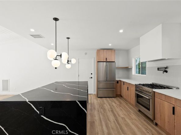4801 Almidor Avenue, Woodland Hills CA 91364