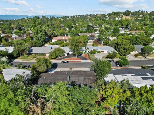 4801 Almidor Avenue, Woodland Hills CA 91364