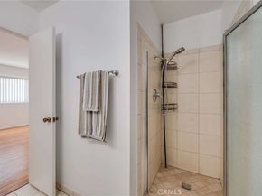 5400 Newcastle Avenue 56, Encino CA 91316