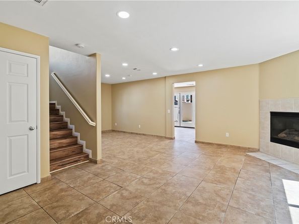 9427 Lemona Avenue 23, North Hills CA 91343