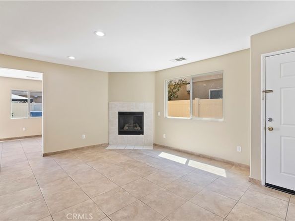 9427 Lemona Avenue 23, North Hills CA 91343