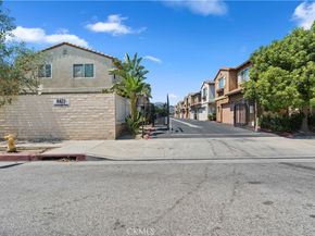 9427 Lemona Avenue 23, North Hills CA 91343
