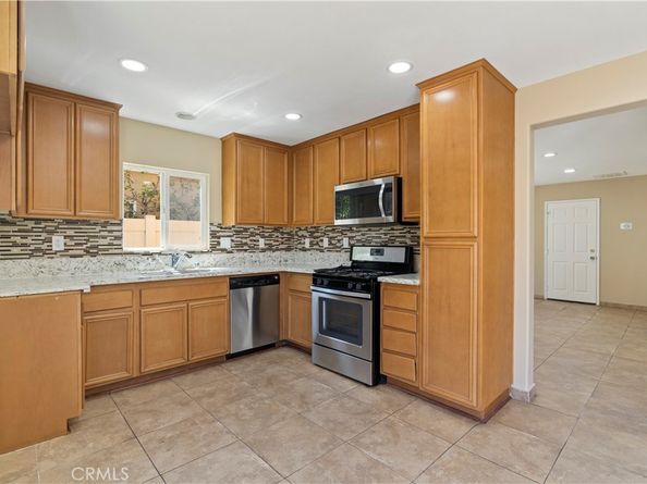 9427 Lemona Avenue 23, North Hills CA 91343