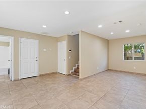 9427 Lemona Avenue 23, North Hills CA 91343