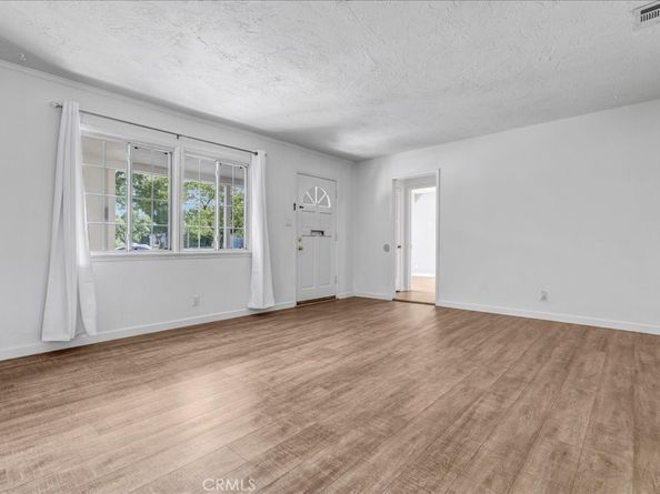 8101 Bianca Avenue, Northridge CA 91325