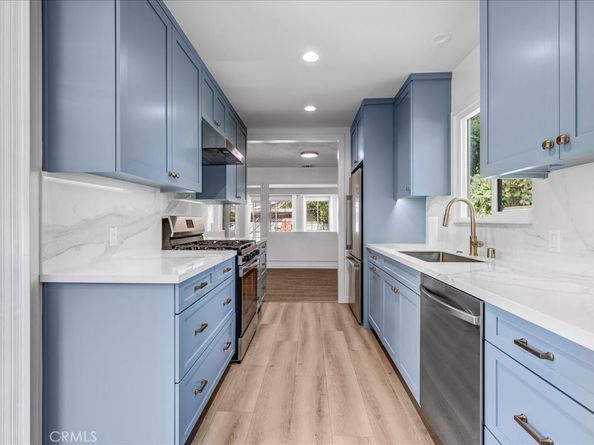 8101 Bianca Avenue, Northridge CA 91325