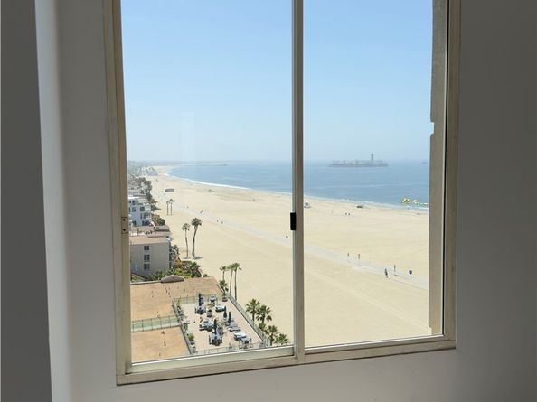850 E Ocean Boulevard 1004, Long Beach CA 90802
