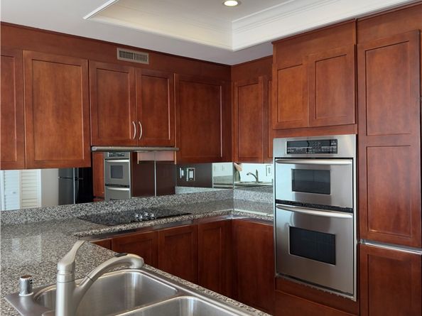 850 E Ocean Boulevard 1004, Long Beach CA 90802