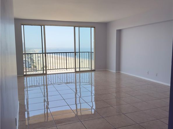 850 E Ocean Boulevard 1004, Long Beach CA 90802