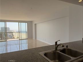 850 E Ocean Boulevard 1004, Long Beach CA 90802