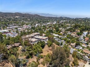 1832 Oak Tree Drive 13, Los Angeles CA 90041