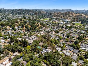 1832 Oak Tree Drive 13, Los Angeles CA 90041