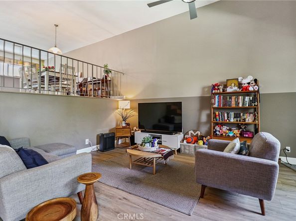 1832 Oak Tree Drive 13, Los Angeles CA 90041