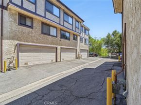 1832 Oak Tree Drive 13, Los Angeles CA 90041