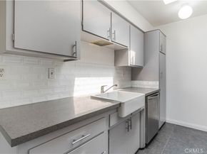 11138 Aqua Vista Street 49, Studio City CA 91602