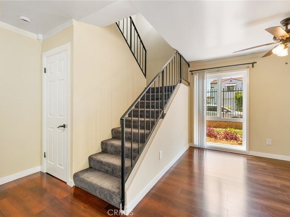 18411 Strathern Street 1, Reseda CA 91335