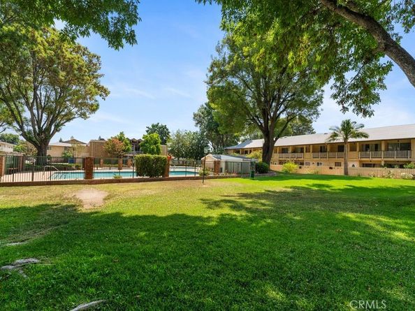 18411 Strathern Street 1, Reseda CA 91335