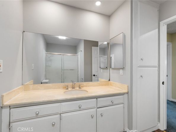 18411 Strathern Street 1, Reseda CA 91335