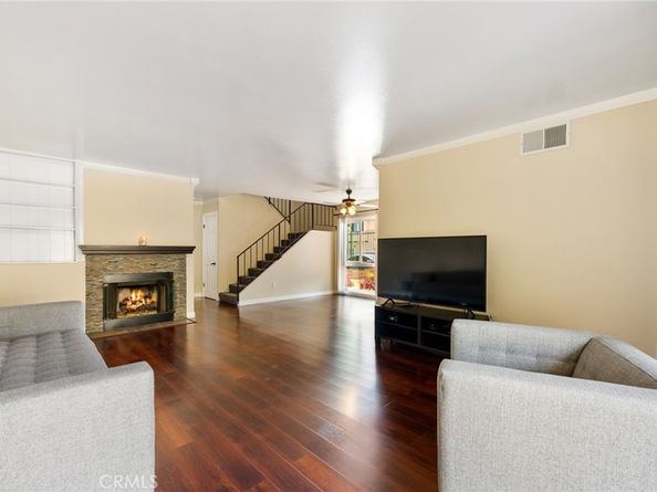 18411 Strathern Street 1, Reseda CA 91335