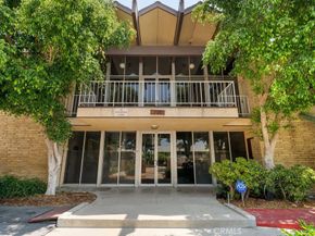 18411 Strathern Street 1, Reseda CA 91335