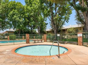 18411 Strathern Street 1, Reseda CA 91335