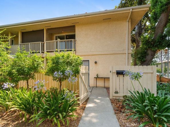 18411 Strathern Street 1, Reseda CA 91335