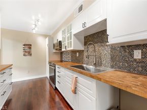 18411 Strathern Street 1, Reseda CA 91335