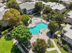 18526 Mayall Street L, Northridge CA 91324
