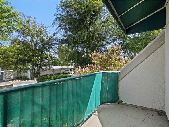 18526 Mayall Street L, Northridge CA 91324