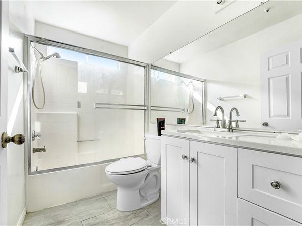 14300 Terra Bella 20, Panorama City CA 91402