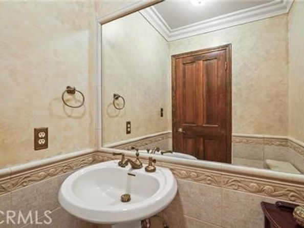 22755 Dale Court, Chatsworth CA 91311
