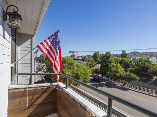 13331 Moorpark Street 319, Sherman Oaks CA 91423