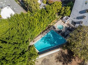 13331 Moorpark Street 319, Sherman Oaks CA 91423