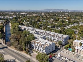 13331 Moorpark Street 319, Sherman Oaks CA 91423