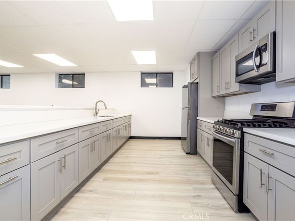 13331 Moorpark Street 319, Sherman Oaks CA 91423