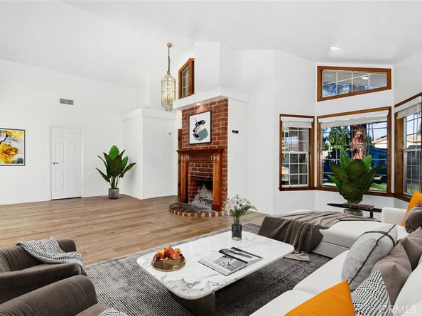 22736 Runnymede, West Hills CA 91307